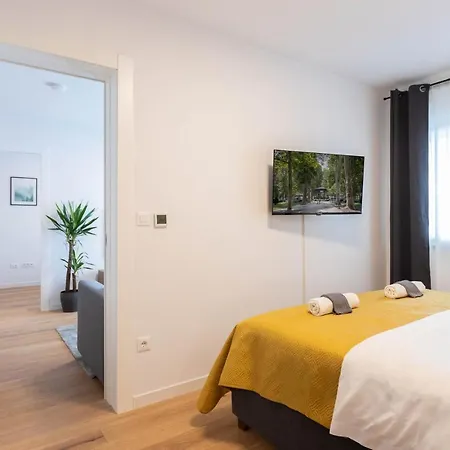 Design 2Bdr Apartment With Balcony- Free Parking Zagreb Exterior photo