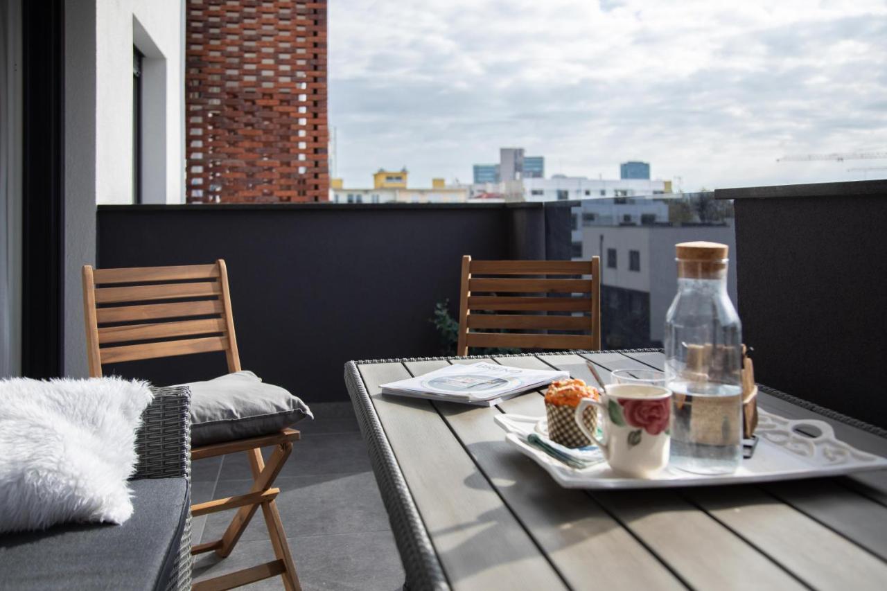 Apartment Design 2bdr With Balcony- Free Parking Zagreb